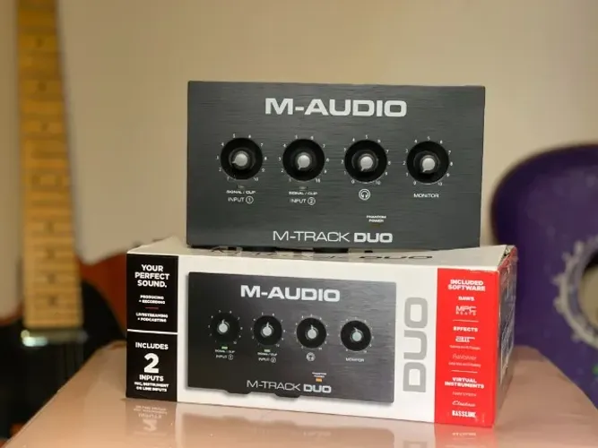 Interface de Áudio M-Audio M-Track Duo - Estado de Nova