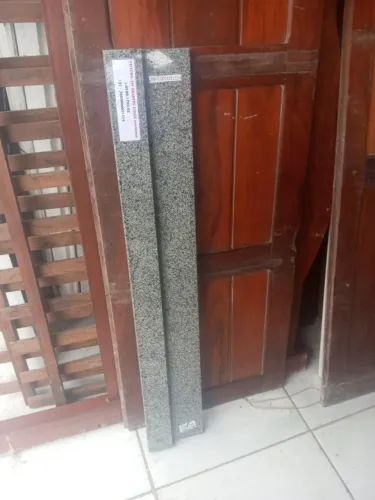 Batente de janela pedra de granito peitoril nova. Negociável!