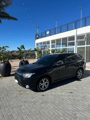 Mitsubishi Outlander 2.0 16V 160cv Aut. 2014