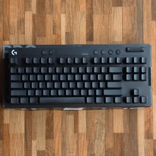Teclado Magnético Logitech Pro X TKL Rapid