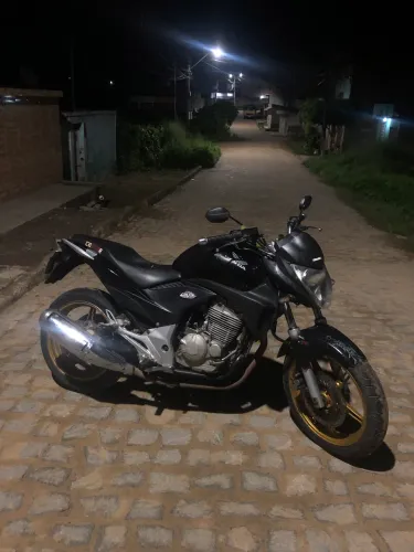 Cb 300 r pra vender ligeiro cuida