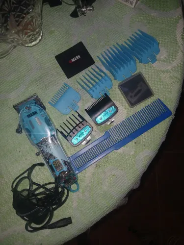 Vendo máquina de cabelo semi nova
