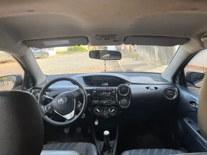 Toyota Etios XS 1.5 Flex 16V 5P Mec. 2016