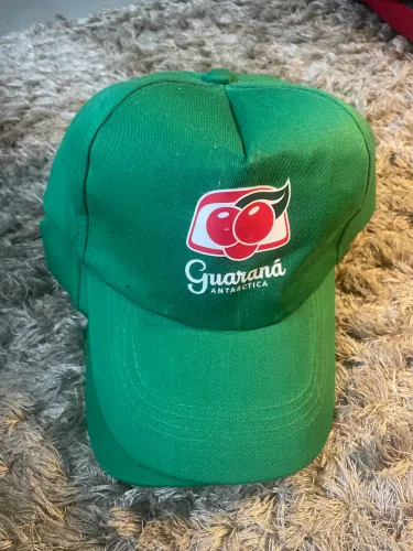 Bonés novo