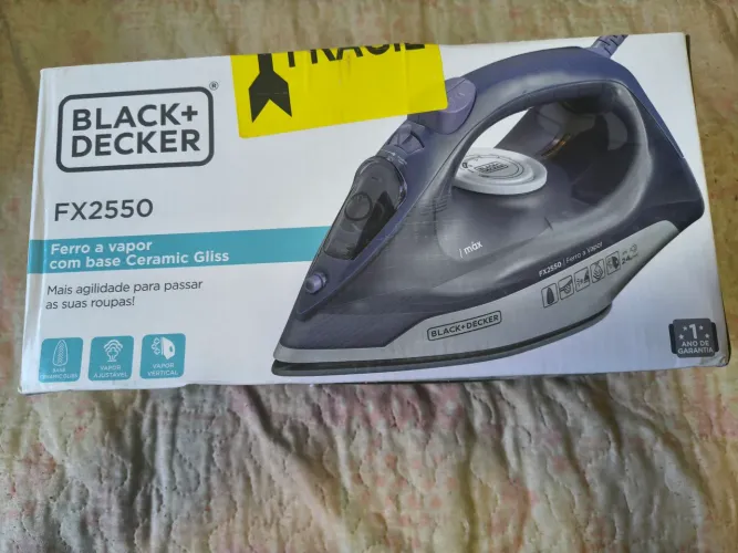Ferro de Passar a Vapor Black+Decker FX2550 - Base Cerâmica | Nunca usado