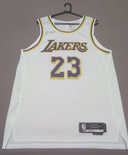 Camisa Nike Lakers Lebron Authentic (Association Edition) - Tamanho M [44]
