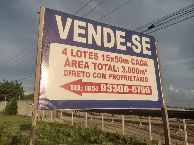 Terrenos na entrada da caponga