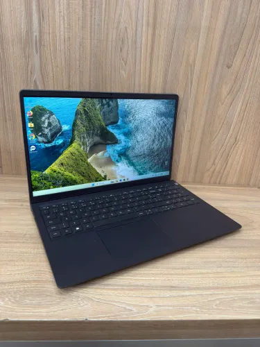 DELL RYZEN 5 5500u - 8GB DDR4 - SSD 256GB - FULL HD 120hz.
