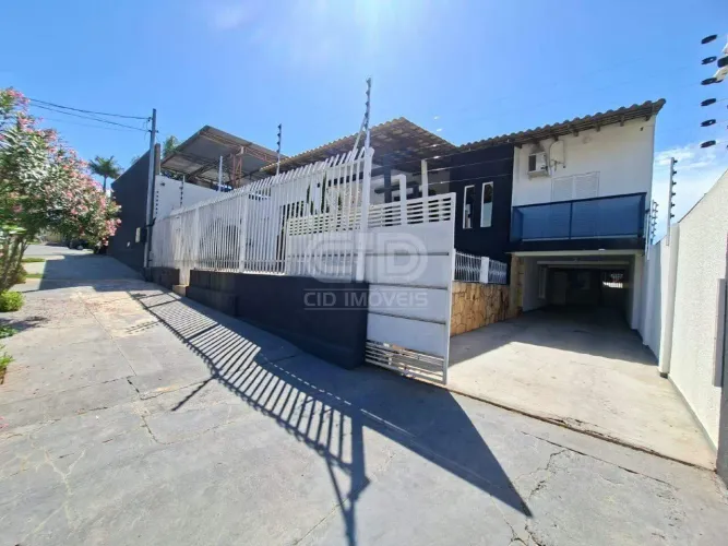 Casa Comercial com 5 Salas no Cidade Alta