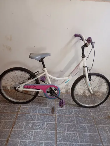Bicicleta Caloi 100$ reais 