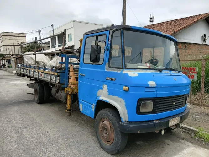 Caminhao munck 608 Mercedes VENDO OU TROCO