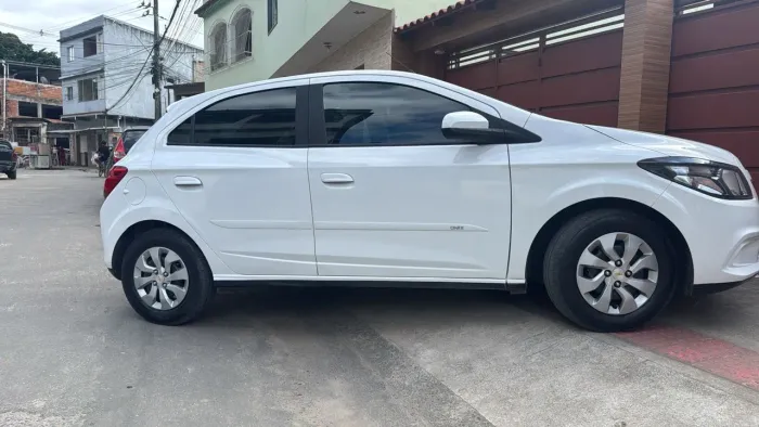 Chevrolet Onix JOY Hatch 1.0 8V Flex Mec. 4P 2019