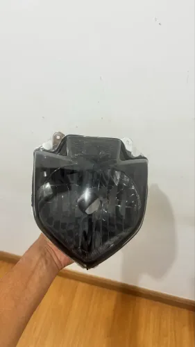 Vendo farol de moto Fazer 250 Yamaha