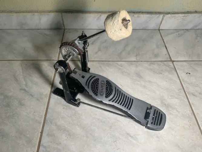 Pedal de Bumbo Mapex P-320a