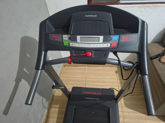 Vendo Esteira weslo Cadence G 5.9i (R$1.500,00)