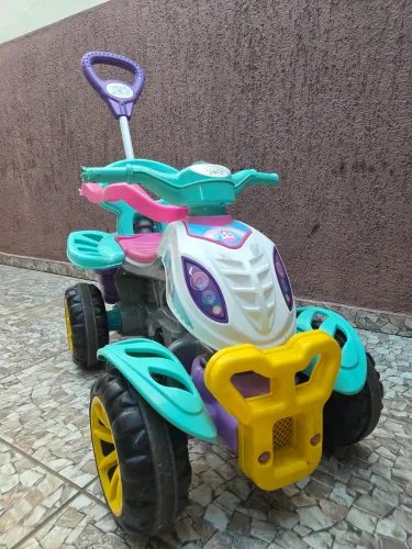 Carrinho de Pedalar tipo Velotrol