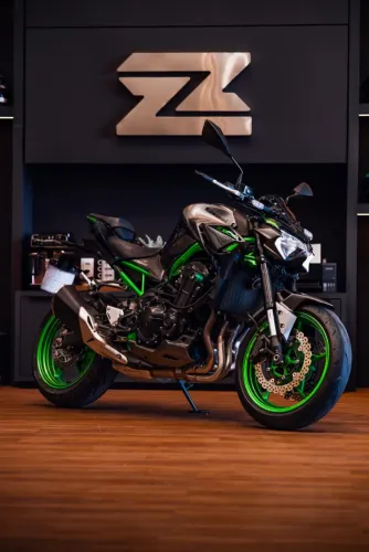 Kawasaki Z 900 2025
