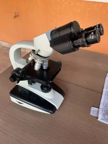 Microscópio à venda! Preço a negociar