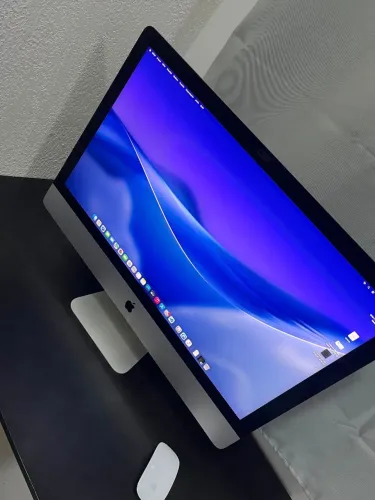 iMac 27" Retina 5K 2020 - i5 6-Core / 16GB RAM / SSD 256GB / Vídeo 4GB (Retirada em Mãos)