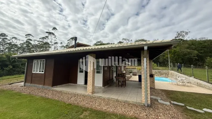 SÍTIO/CHÁCARA EM GASPAR NO BARRACÃO COM PISCINA E ÁREA DE FESTAS