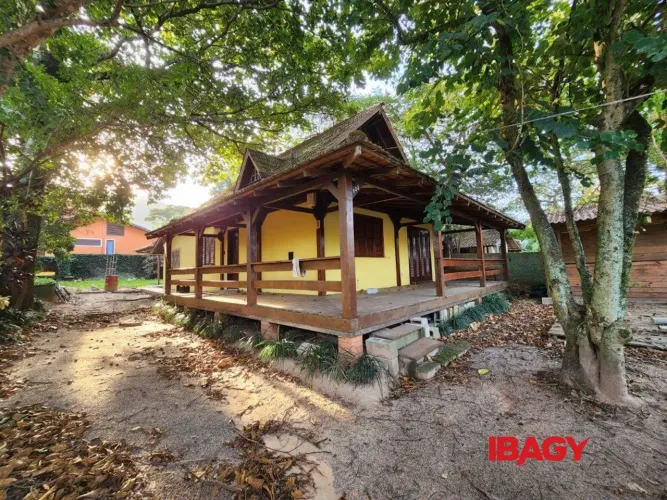 Oportunidade! Casa em Campeche - Florianópolis