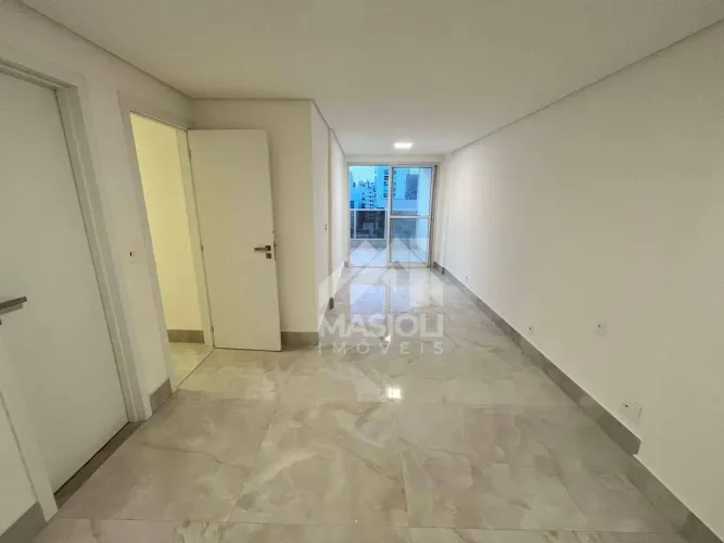 Oportunidade de locação em condomínio de luxo em Itapuã!