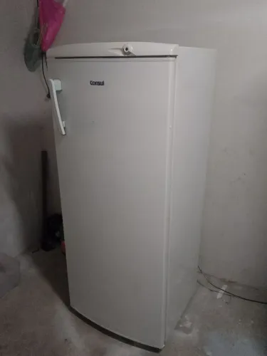 Vendo geladeira Consul fomcionandor normal 