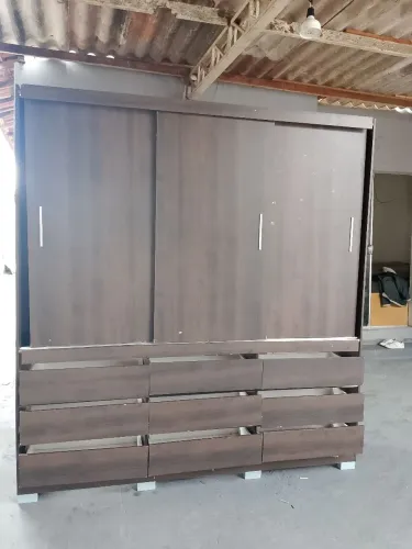 Vendo guarda roupa casal entrega e montagem grátis