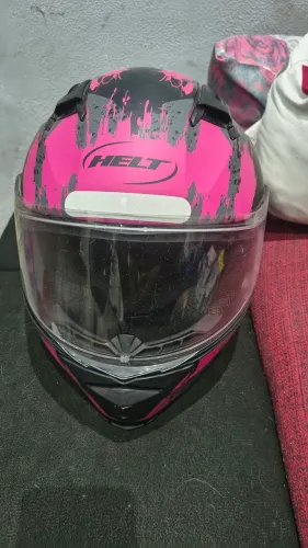 Capacete Helt em estado de zero