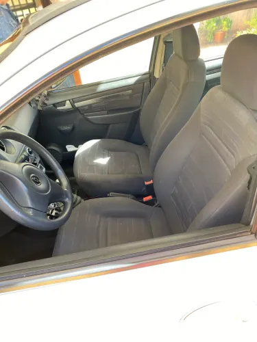 Chevrolet Prisma Sed. Maxx/ LT 1.4 8V Econof. 4P 2010