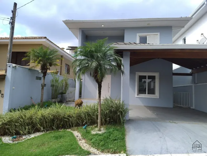 Casa à VENDA em Cond. 3 Dormt. - 2 Suítes 210m² Resid. Pq. das Rosas Fase I, Cotia/SP