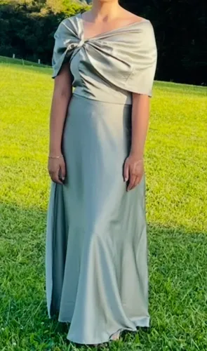Vestido de festa verde oliva
