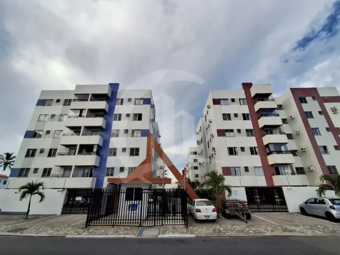 Apartamento no Condomínio San Francisco, bairro Coroa do Meio