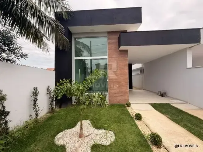 Casa nova e moderna com 2 quartos, belo jardim e quintal amplo em Iguaba Grande SM01