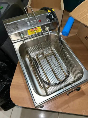 ? Fritadeira Elétrica Crown 5L - 127V | Pouco Usada