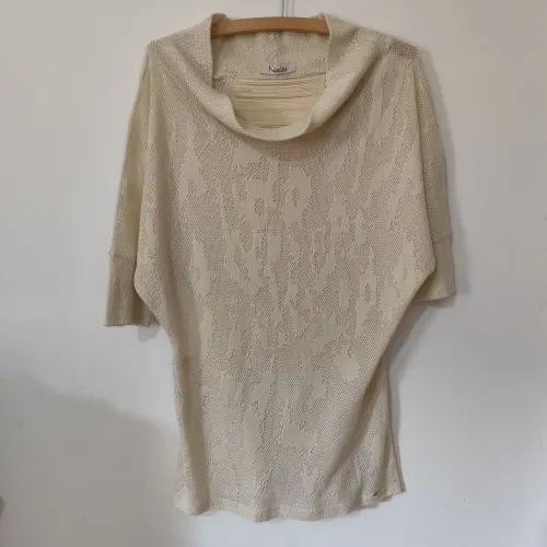 Blusa Tricot Kímika Off-White Manga Morcego Gola Boba