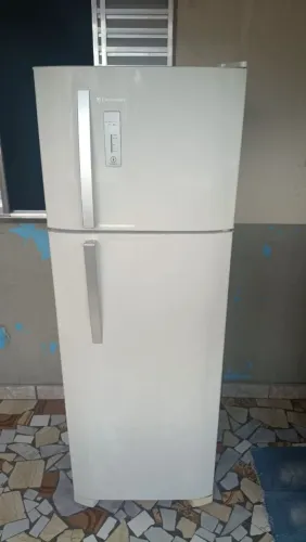 Geladeira 360 litros Electrolux 127 volts
