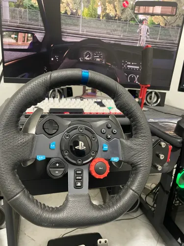Volante G29 simulador (COMPLETO) aceito troca