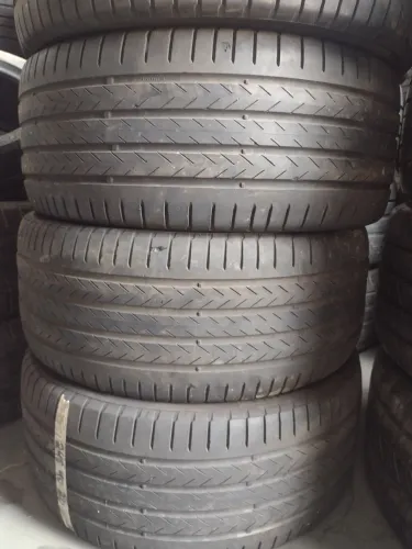 Pneus 245/40/20 continental