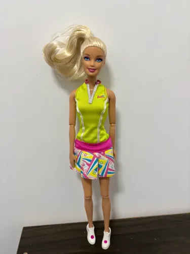 Barbie tenista