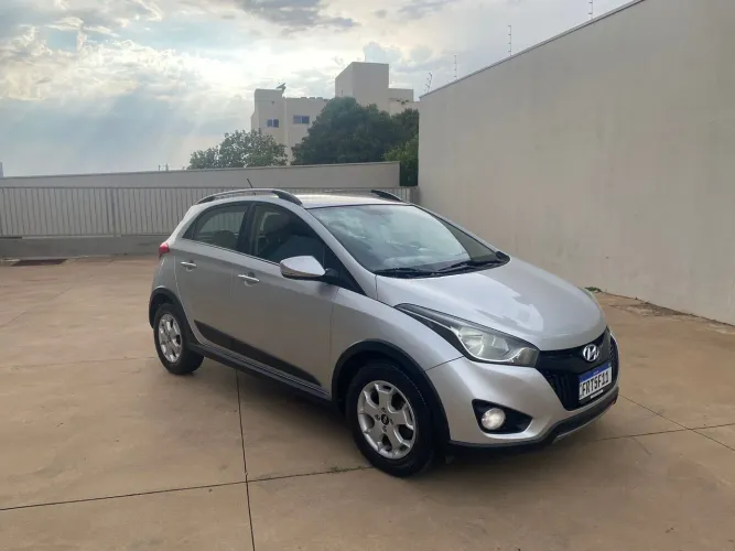 Hyundai HB20X Premium 1.6 Flex 16V Aut. 2015