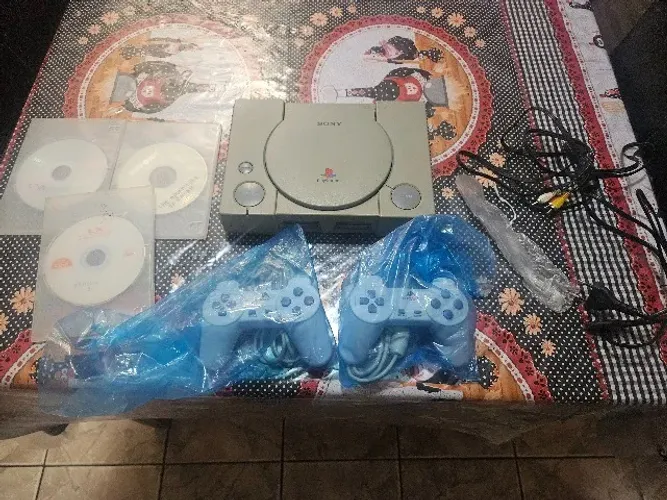 ps1 fat completo com jogos e 2 controles 