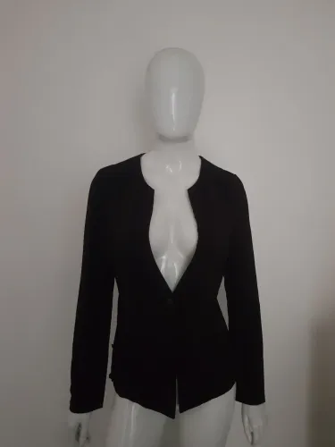 Conjunto blazer feminino forrado saia ótimo para eventos.