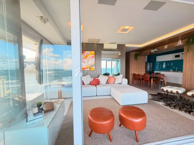 Apartamento alto padrão com vista livre para o mar com 02 suítes - Florianópolis/Morro Das