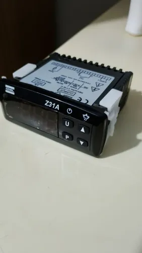 Controlador de temperatura Coel Z31A 12/24v