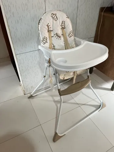  ?  Cadeira de Alimentação Infantil - Ótimo Estado