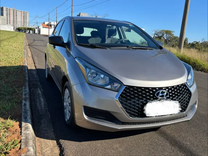 Hyundai HB20 Unique 1.0 Flex 12V Mec. 2019