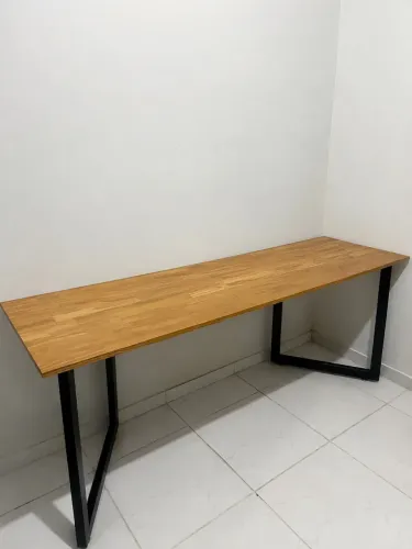 Mesa para estudo/quarto