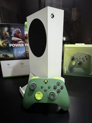 Xbox Series S Branco 512GB + Controle Xbox Remix Special Edition