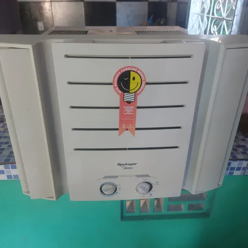 Ar condicionado Springer 7500 127v gela bem